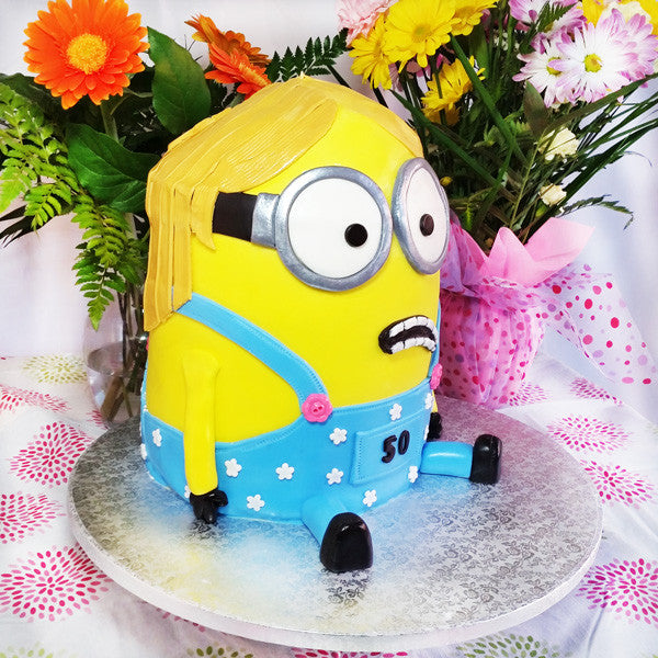 3D Sculpted Minion Birthday Cake