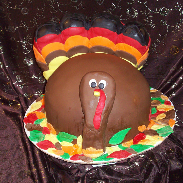 Sculpted Turkey Holiday Cake